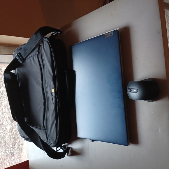 Lenovo Idea Pad 3 15.6